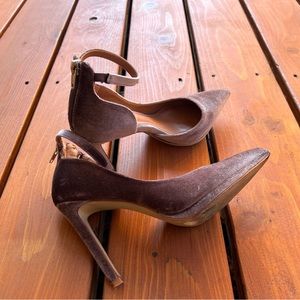 Steve Madden velvet heels size 6.5